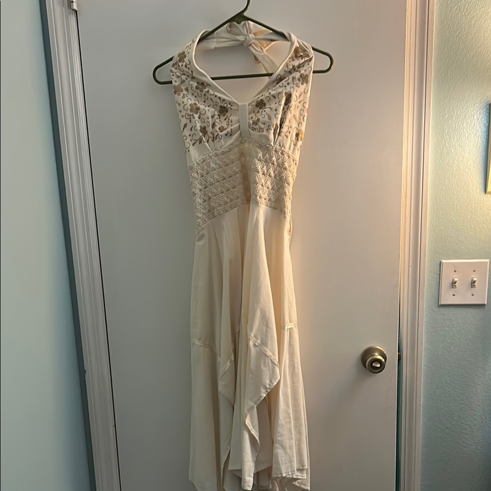 Elegant Cream Lace Halter Dress